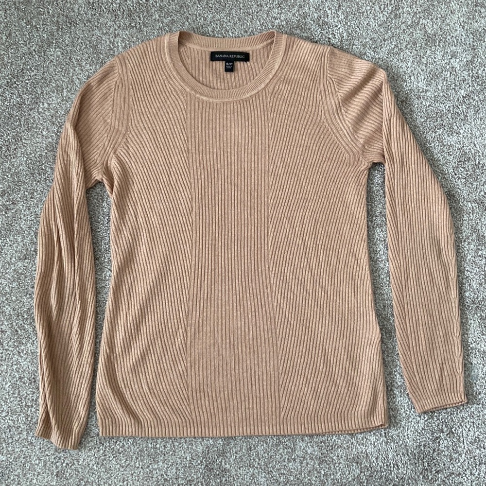 Banana Republic tan sweater